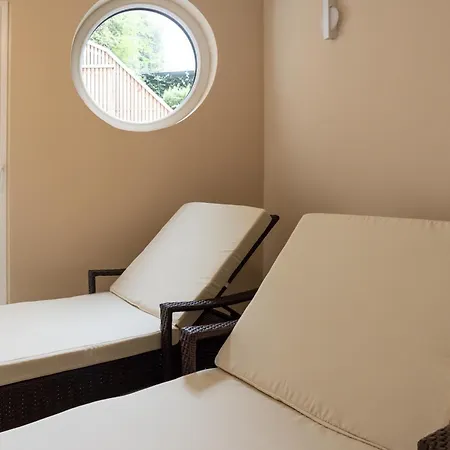 Beatrice - Inseltraum Mit Grossem Garten 아파트